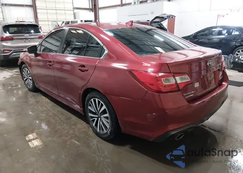 2018 Subaru Legacy 2.5I Premium из США, поврежденный, VIN 4S3BNAF64J3042456